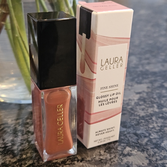 Laura Geller Other - Laura Geller Fine Shine Glossy Lip Oil